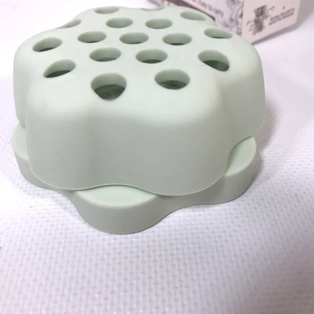 Silicone Stem Holder for Flowers Mint Green Flower Holder Vase